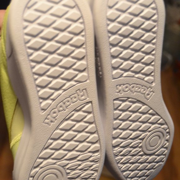 NWT Reebok Classic C Legacy Size 7 - bright yellow - LOWEST PRICE! - Picture 5 of 8